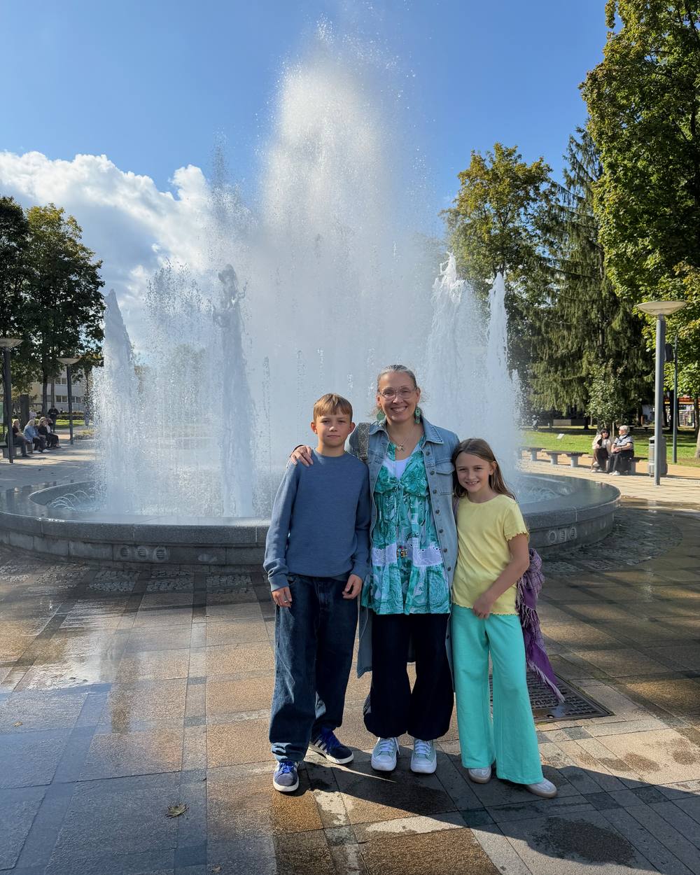 druskininkai lasten kanssa suihkulahde perhe